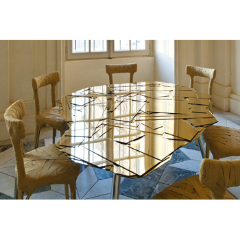 Brasilia Dining Table