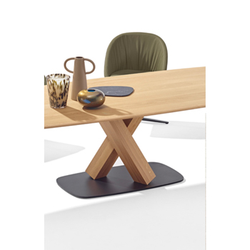 Stan Dining Table