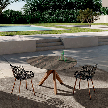 Trilope Dining Table - Outdoor