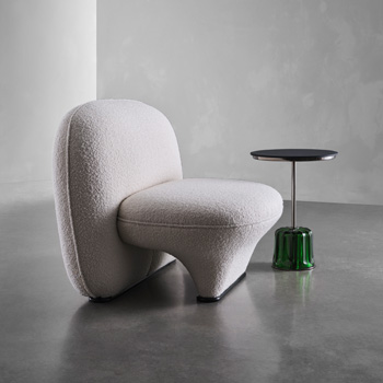 Figure Lounge Chair